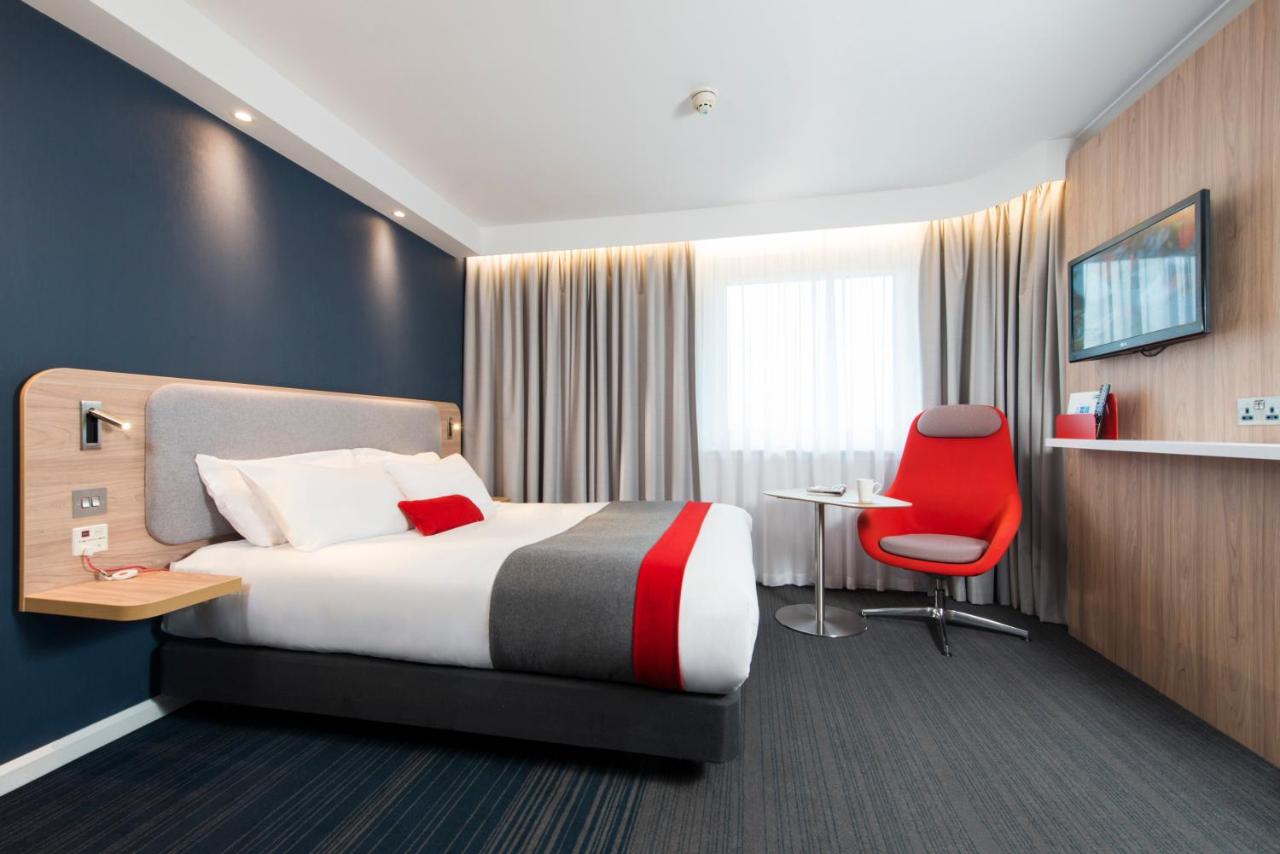 Standard Double Room with Free Hot Breakfast